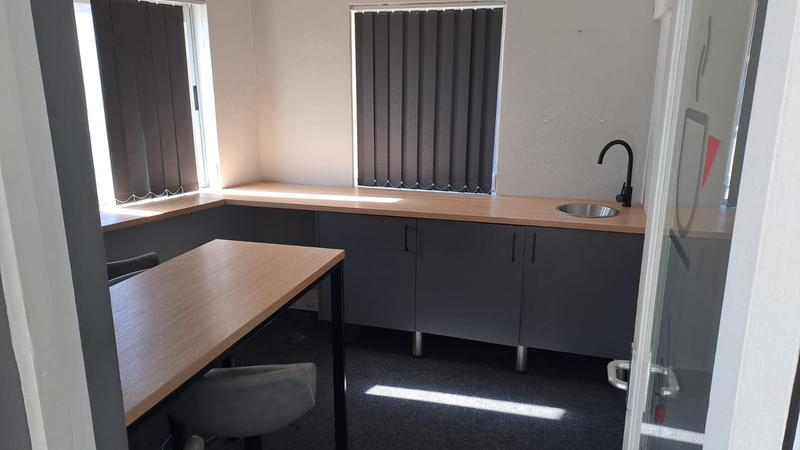 To Let commercial Property for Rent in Newton Park Eastern Cape